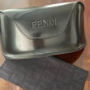 Fendi glass case black with lens cloth